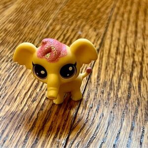 Littlest Pet Shop LPS #2-5 Yellow Elephant Mini with Pink Glitter/Sparkles